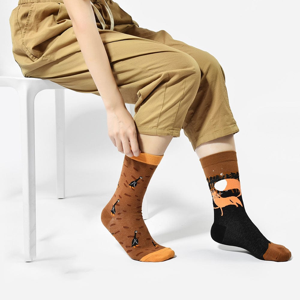 Asymmetric Fox Pattern Socks | Nueshiny