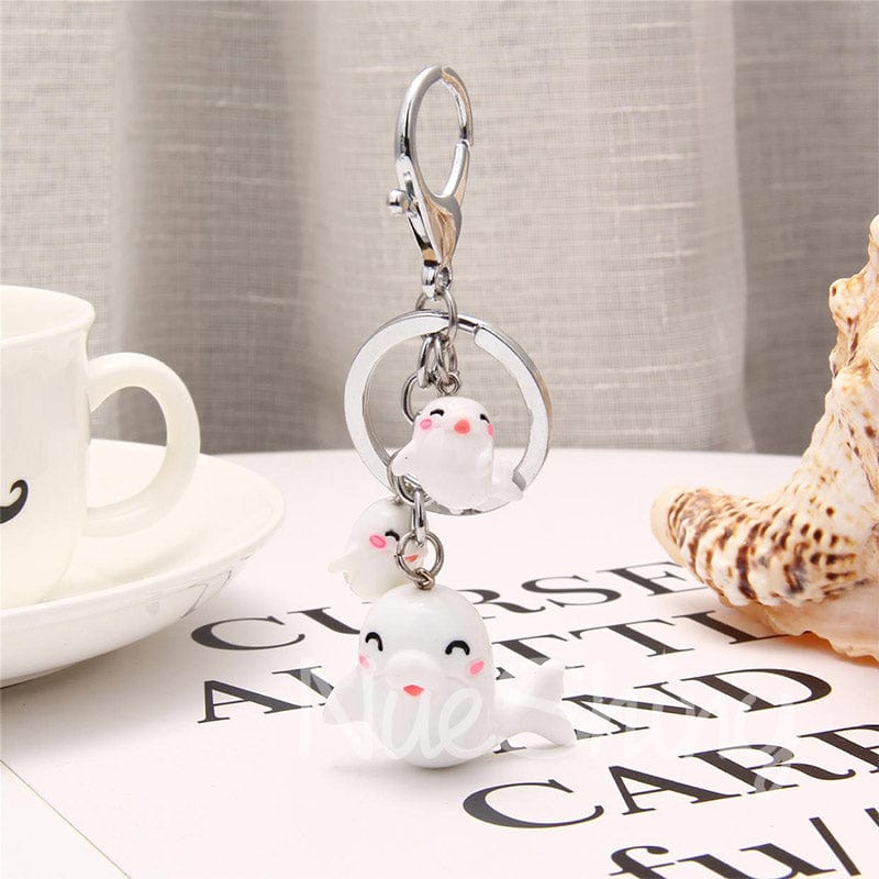 Adorable Smiley Face White Whale Keychain | NueShiny