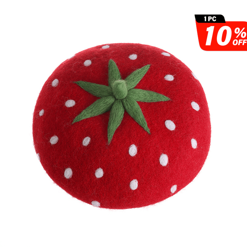 Red strawberry hat | Nueshiny