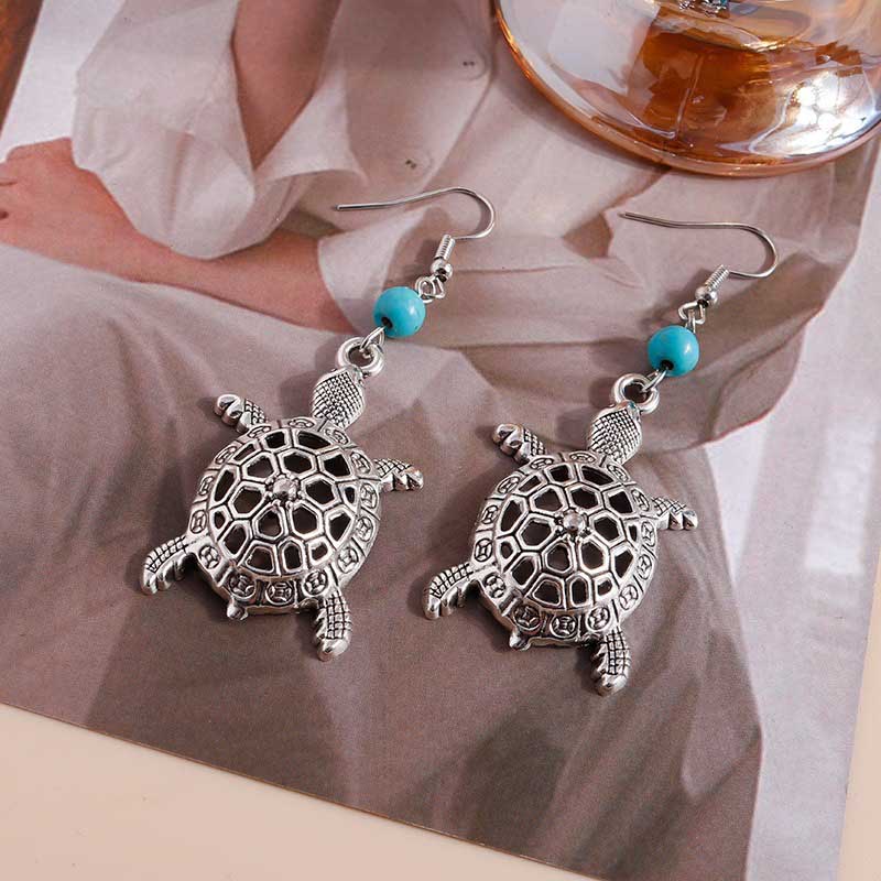 Silver Cut-out Turtle Earrings | NueShiny