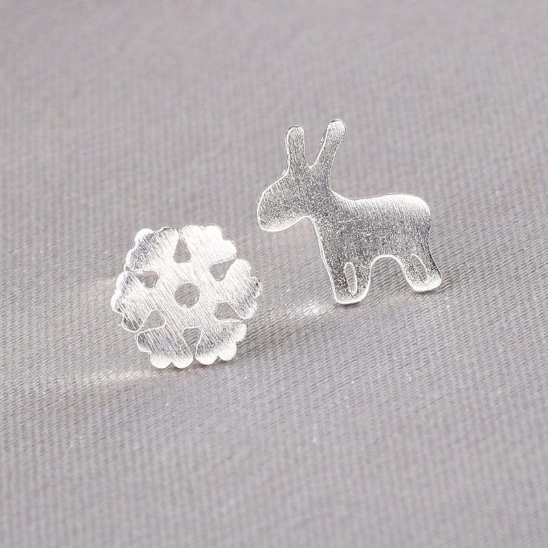 Silver Snowflake Deer Earrings | NueShiny