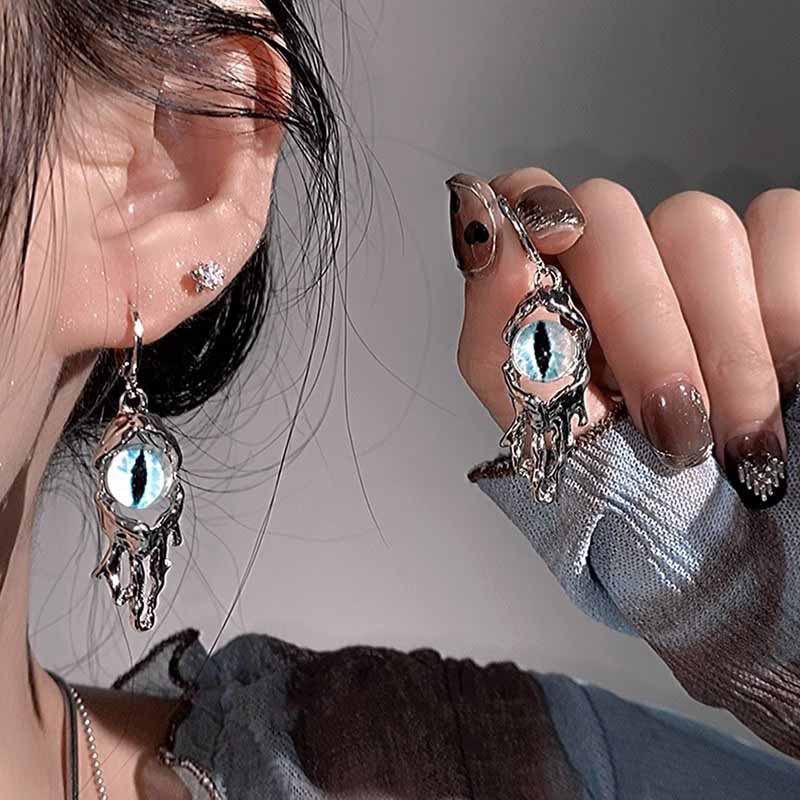 Silver Evil Eye Earrings | NueShiny