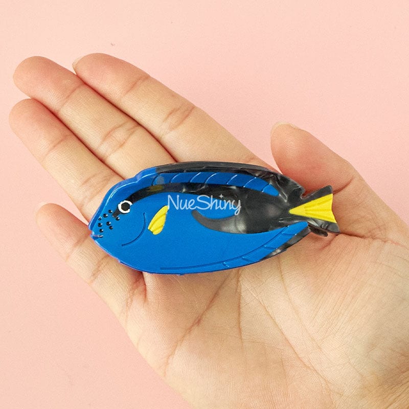 Medium Blue Tang Fish Hair Claw | NueShiny