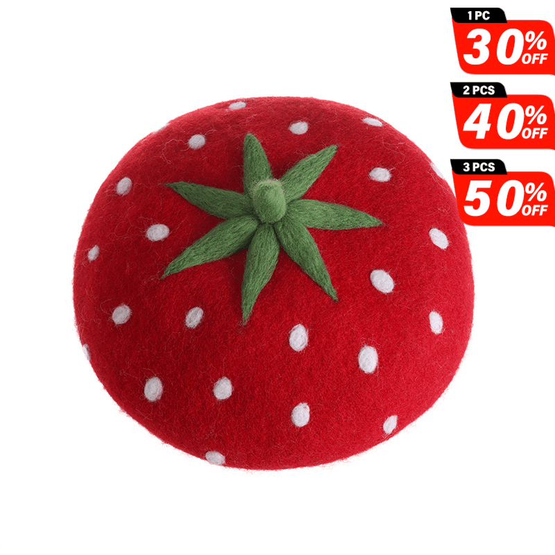 Red strawberry hat | Nueshiny