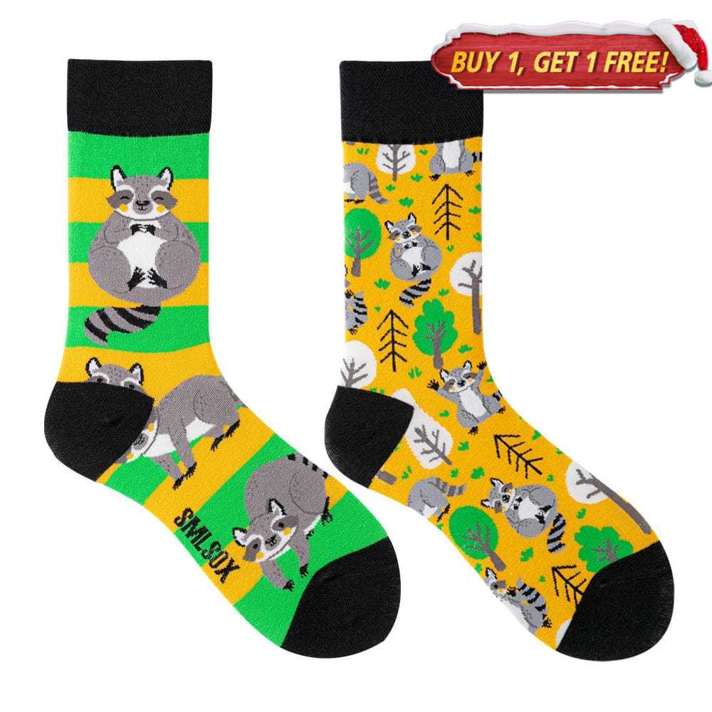 Raccoon Forest Socks | Nueshiny