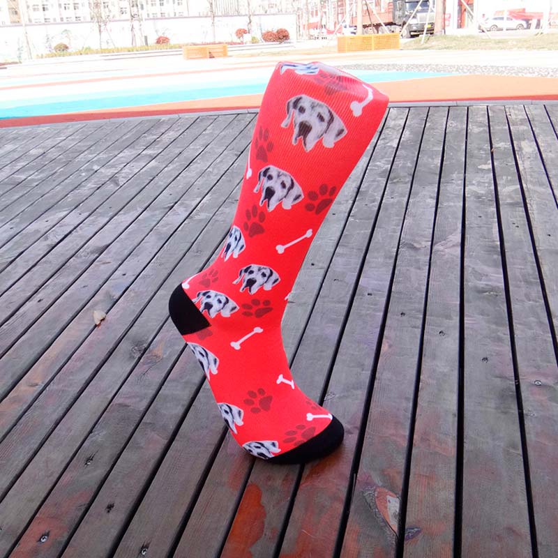 Dog Bone Printed Red Socks丨NueShiny