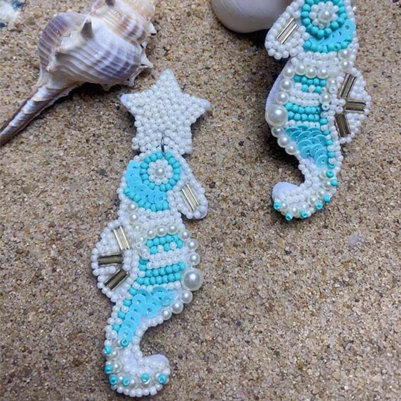 Ocean Life Pearl Beaded Seahorse Earrings丨NueShiny