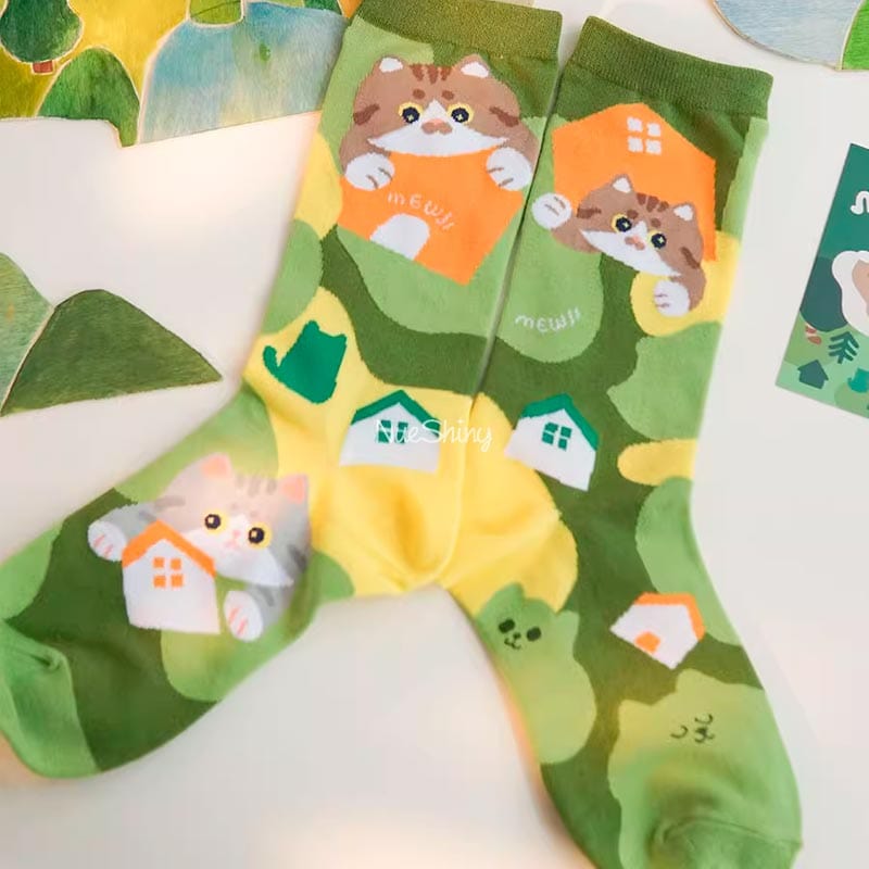 Catty Chic: 3 Pairs of Cat Socks | NueShiny