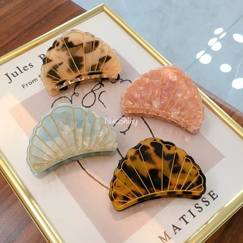 Japanese Pink Seashell Elegance Hair Claw | NueShiny