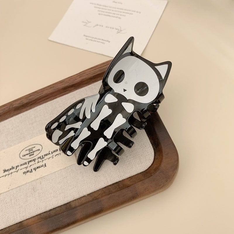 Medium Black Kitten Skull Hair Clip | NueShiny