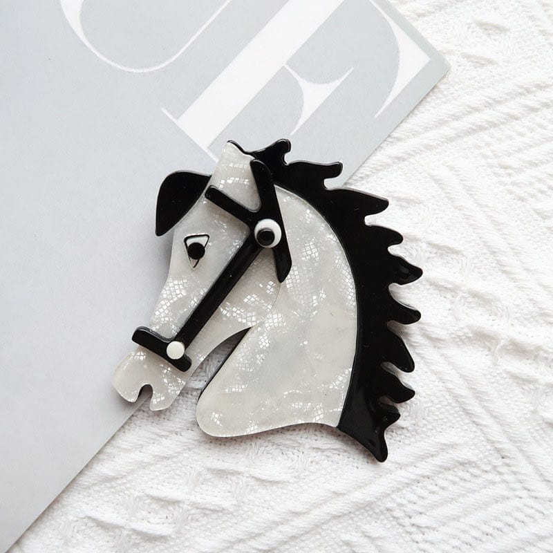 White Horse Brooch | NueShiny