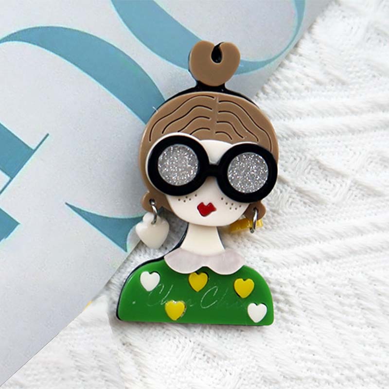 Green Sweet bun girl brooch| NueShiny