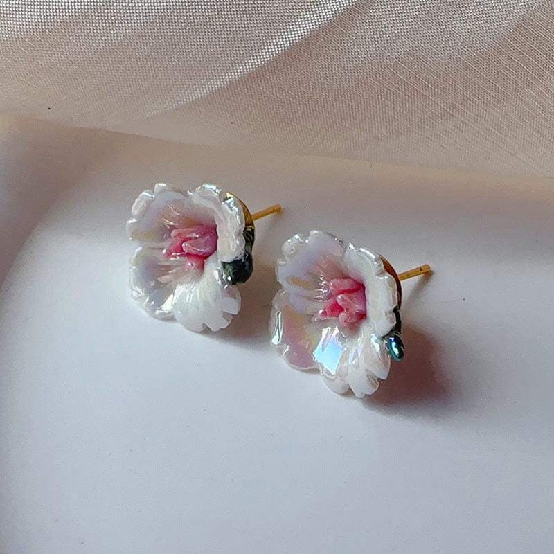 Small Ceramic Flower Earrings White | Nueshiny