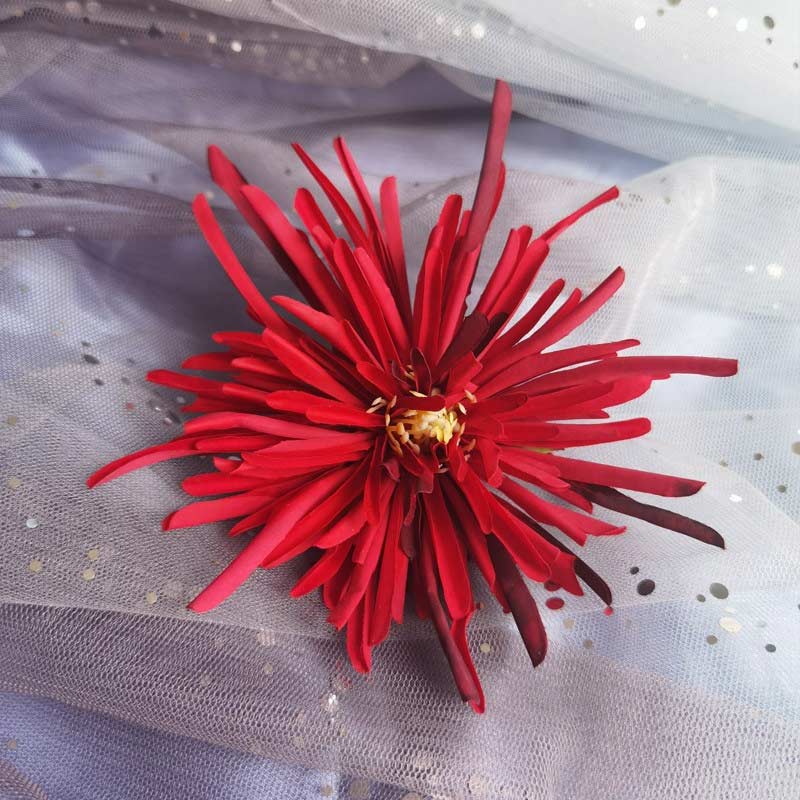 Large Red Red Spider Lily Hair Claw | Nueshiny