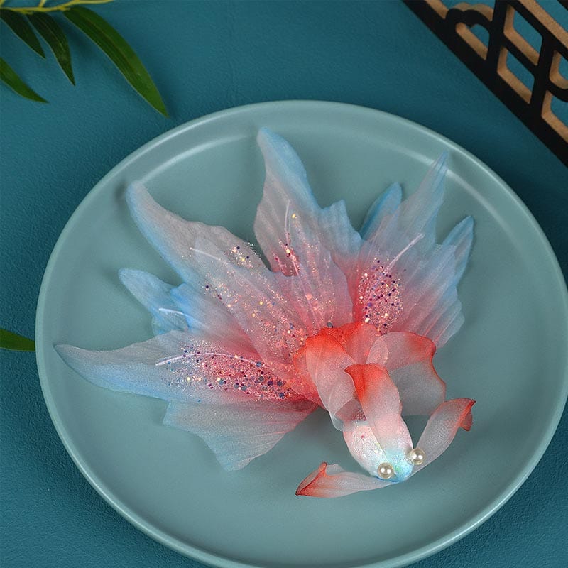 Jumbo White Red Tail Goldfish Hair Claw | Nueshiny