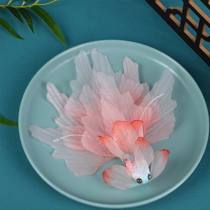 Jumbo Pink Goldfish Hair Claw | Nueshiny