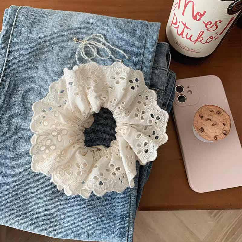 Beige Lace Scrunchie | NueShiny