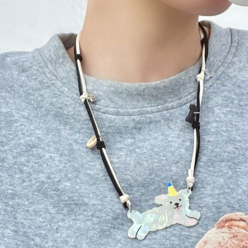 White Acetate Dog Yellow Hat Necklace | NueShiny