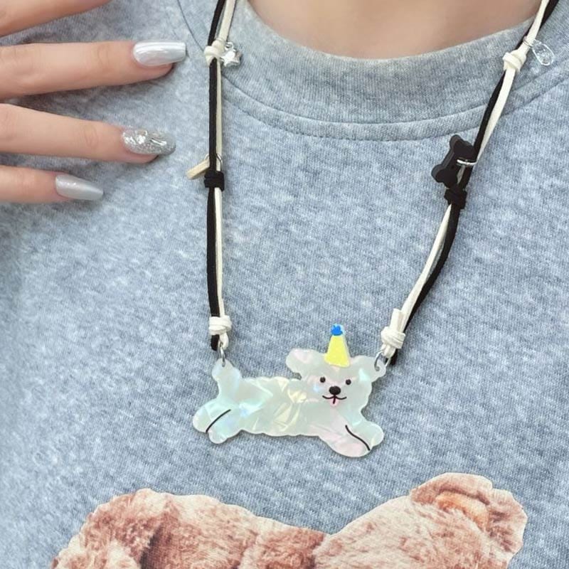 White Acetate Dog Yellow Hat Necklace | NueShiny