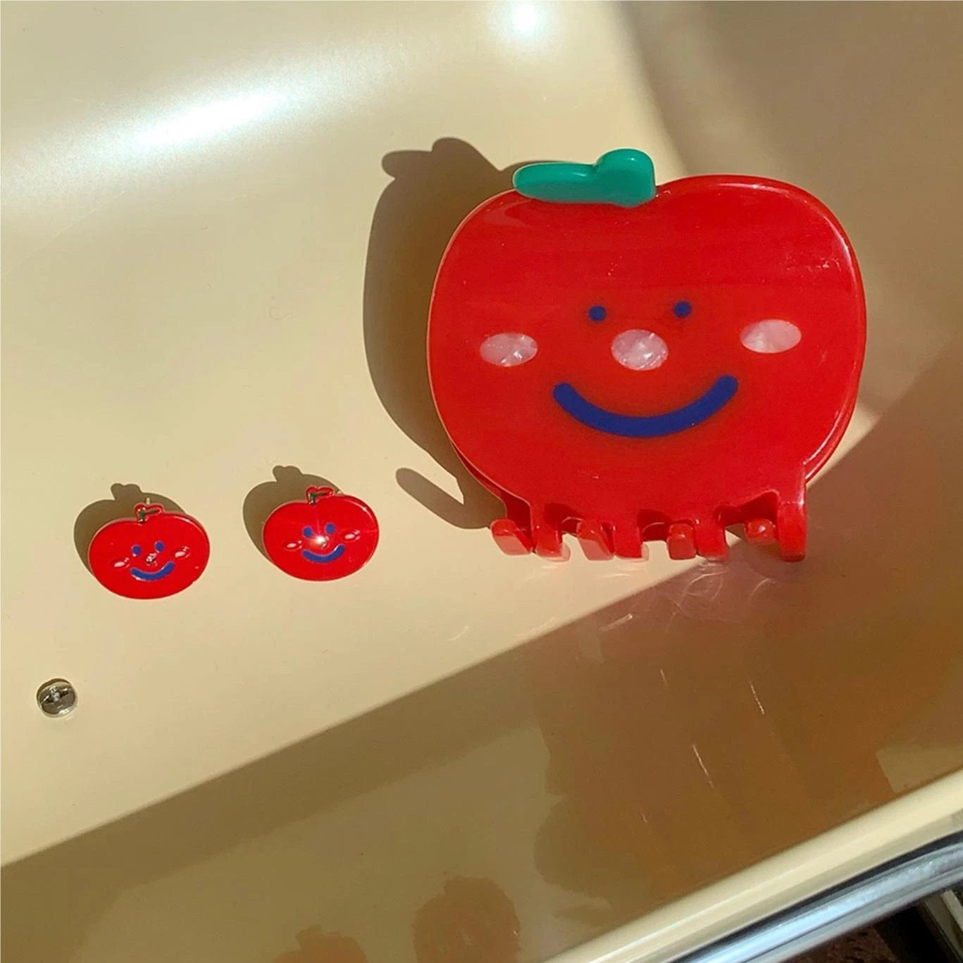 Apple Smiley Cute Hair Clip Claw丨NueShiny