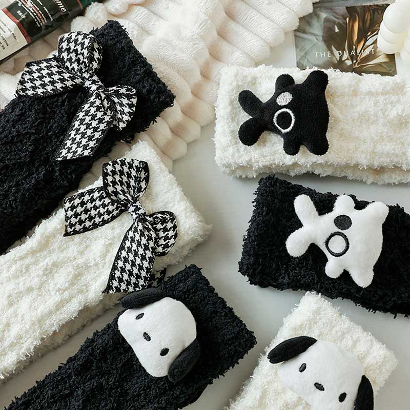 Black Fleece Bunny Socks丨NueShiny